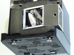 ML10213  ML10213, VLT-XD210LP, COREPARTS LAMP
