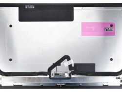 W125997857  LM215UH1(SD)(B1)